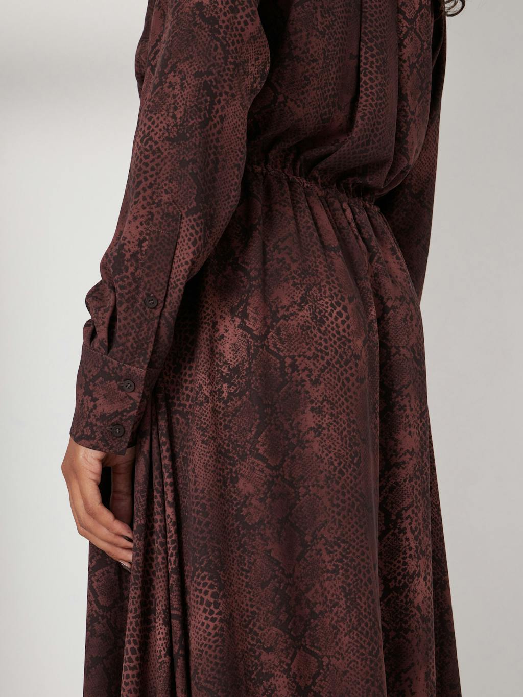 014180-4828-04 Chiffon Hanky Hem Maxi Dress