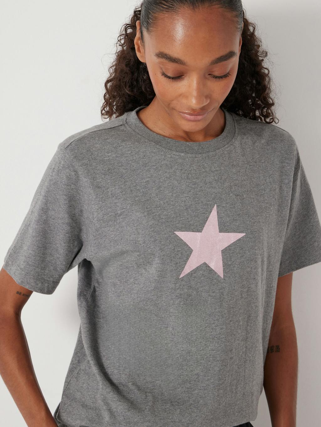 014188-4426-03 Metallic Star Graphic T-Shirt