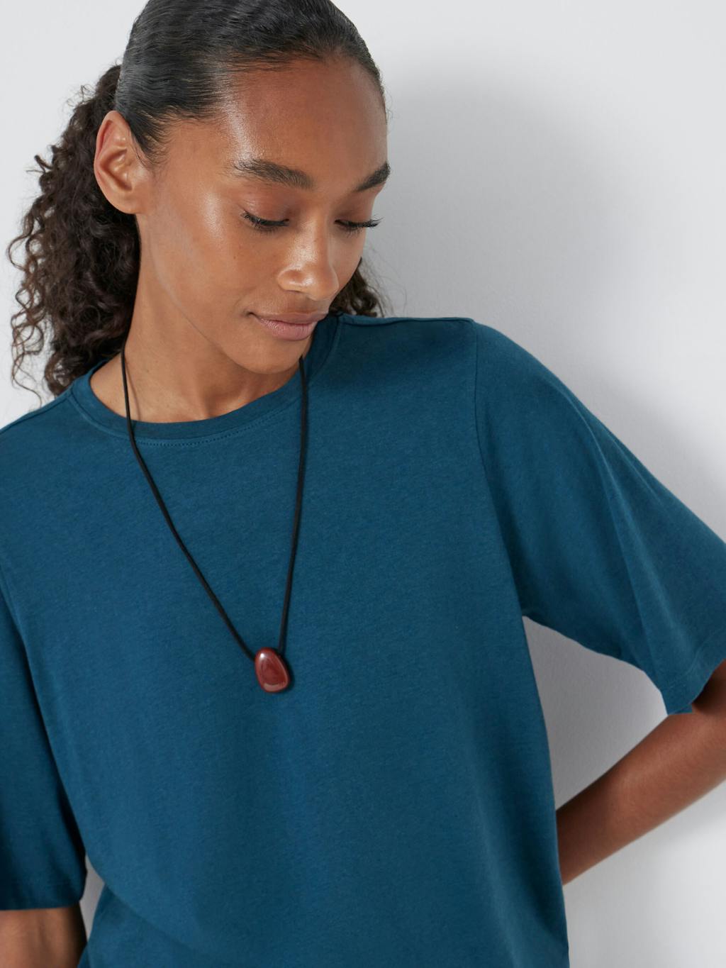 012549-1709-03 Reece Drapey T-Shirt