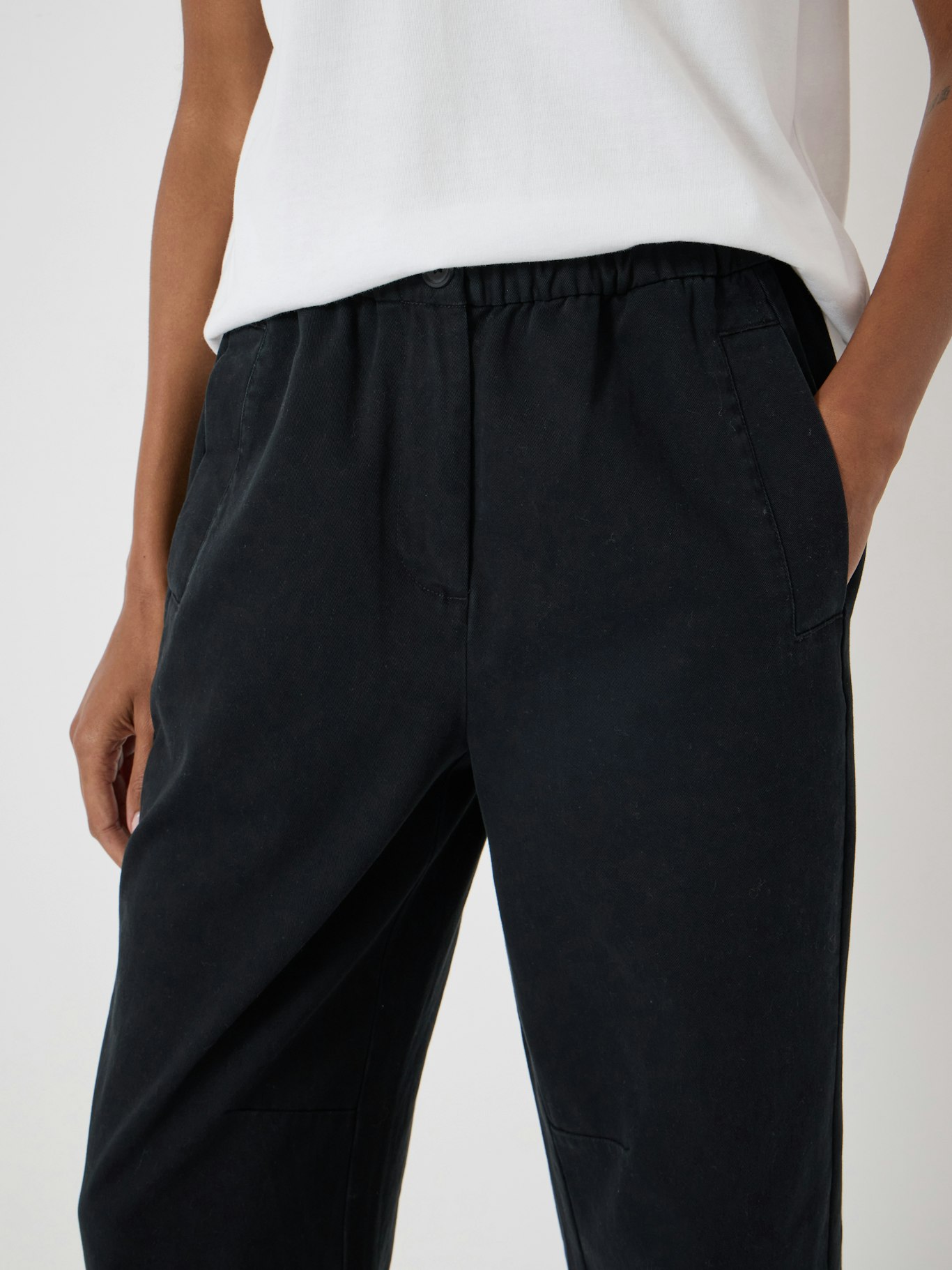 012702-0532-04 Jack Barrel Leg Pull On Cotton Trousers