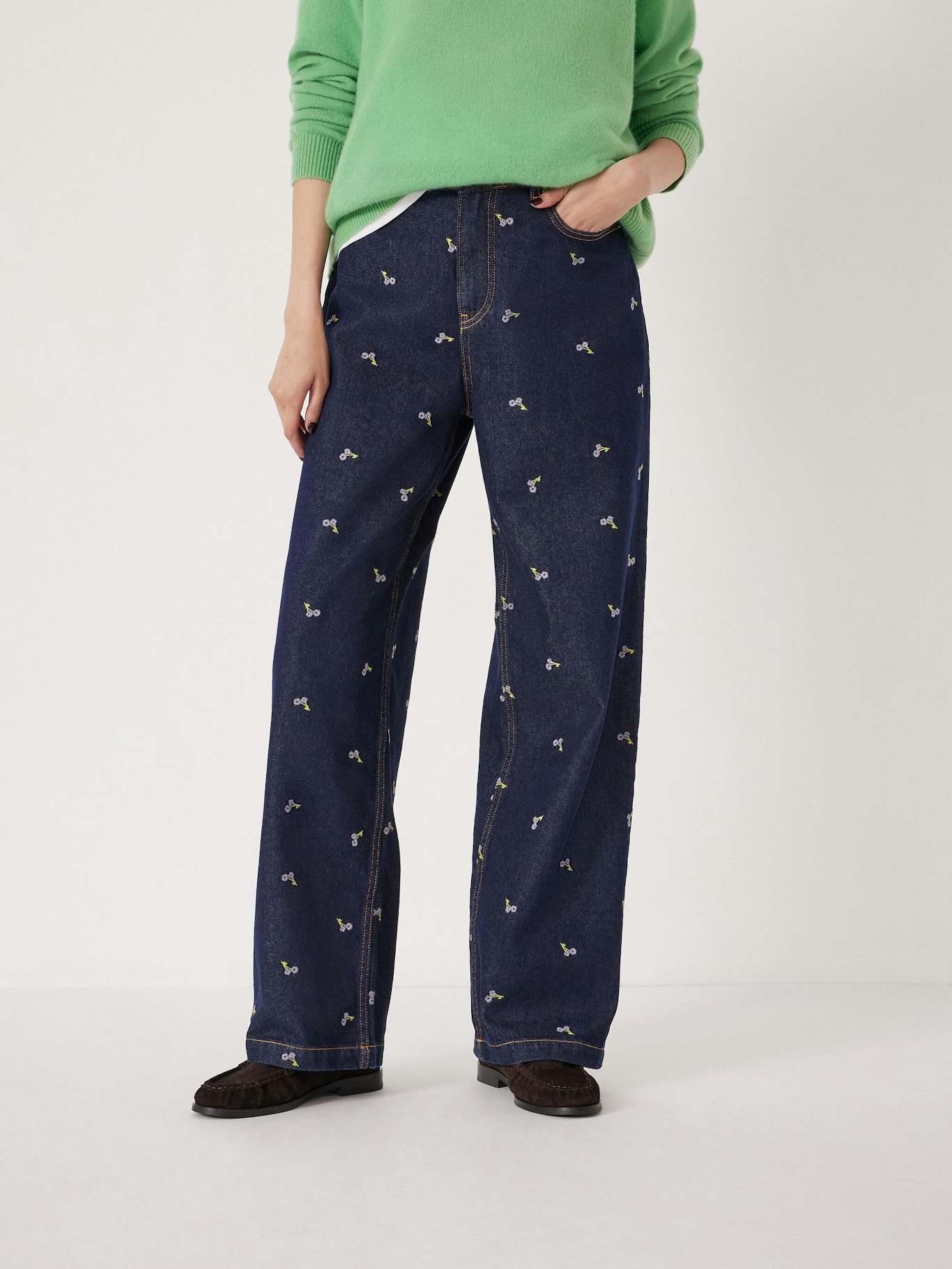 014650-4519-02 Romy Embroidered Floral Jeans