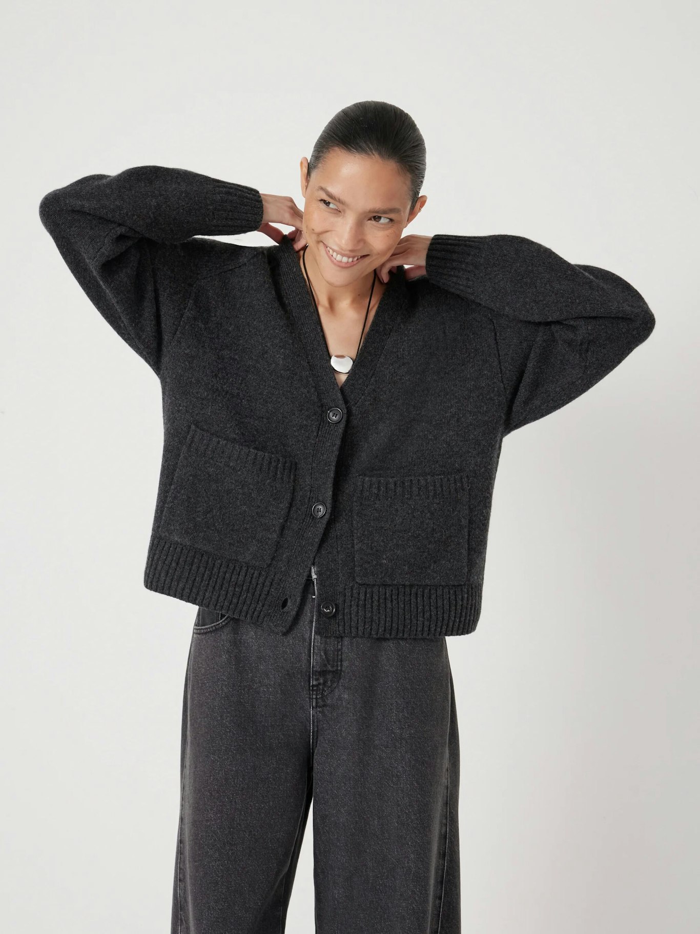 012975-2806-02 Daisy Merino Wool V Neck Cardigan