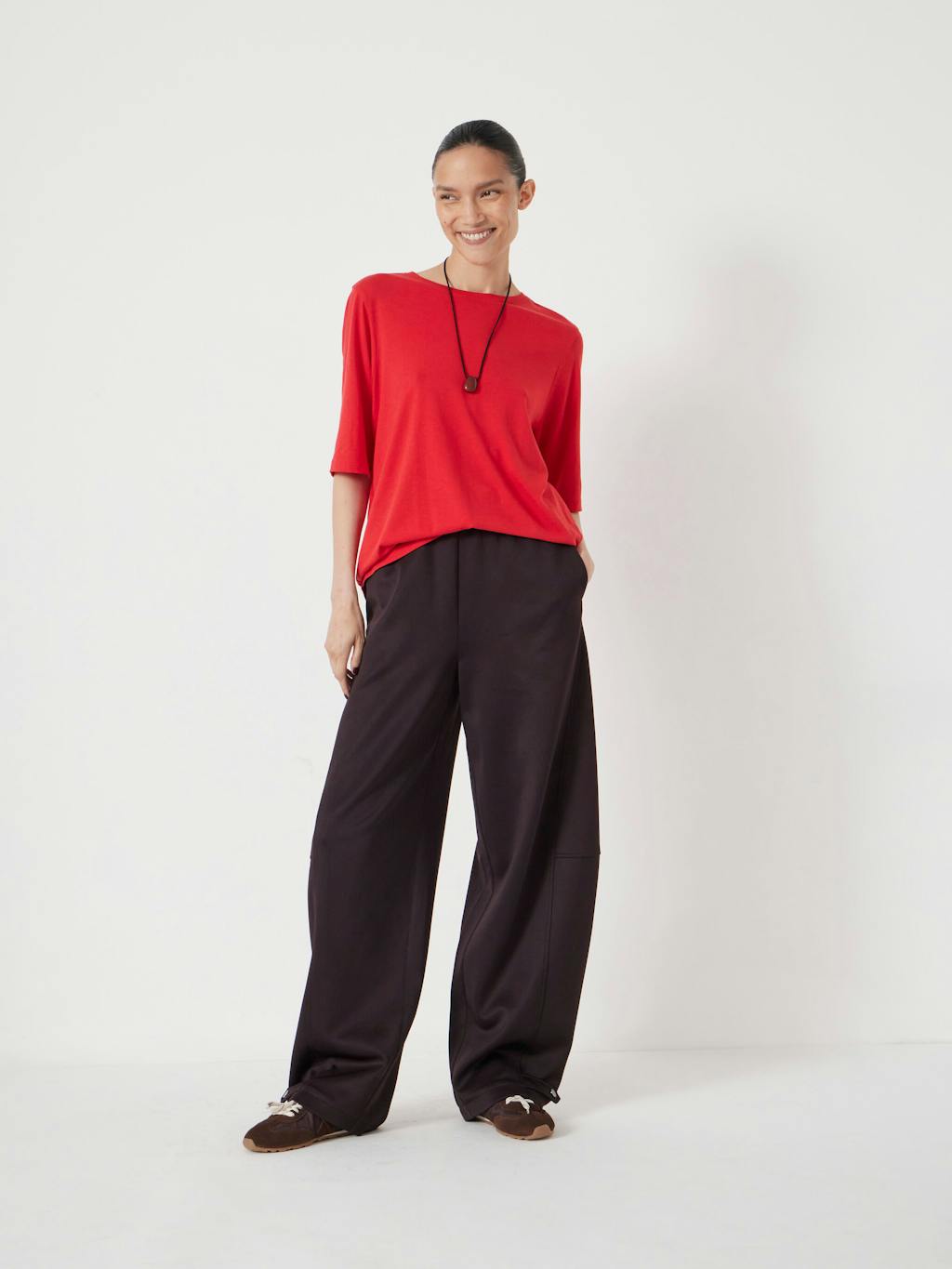 012549-0074-02 Reece Drapey T-Shirt