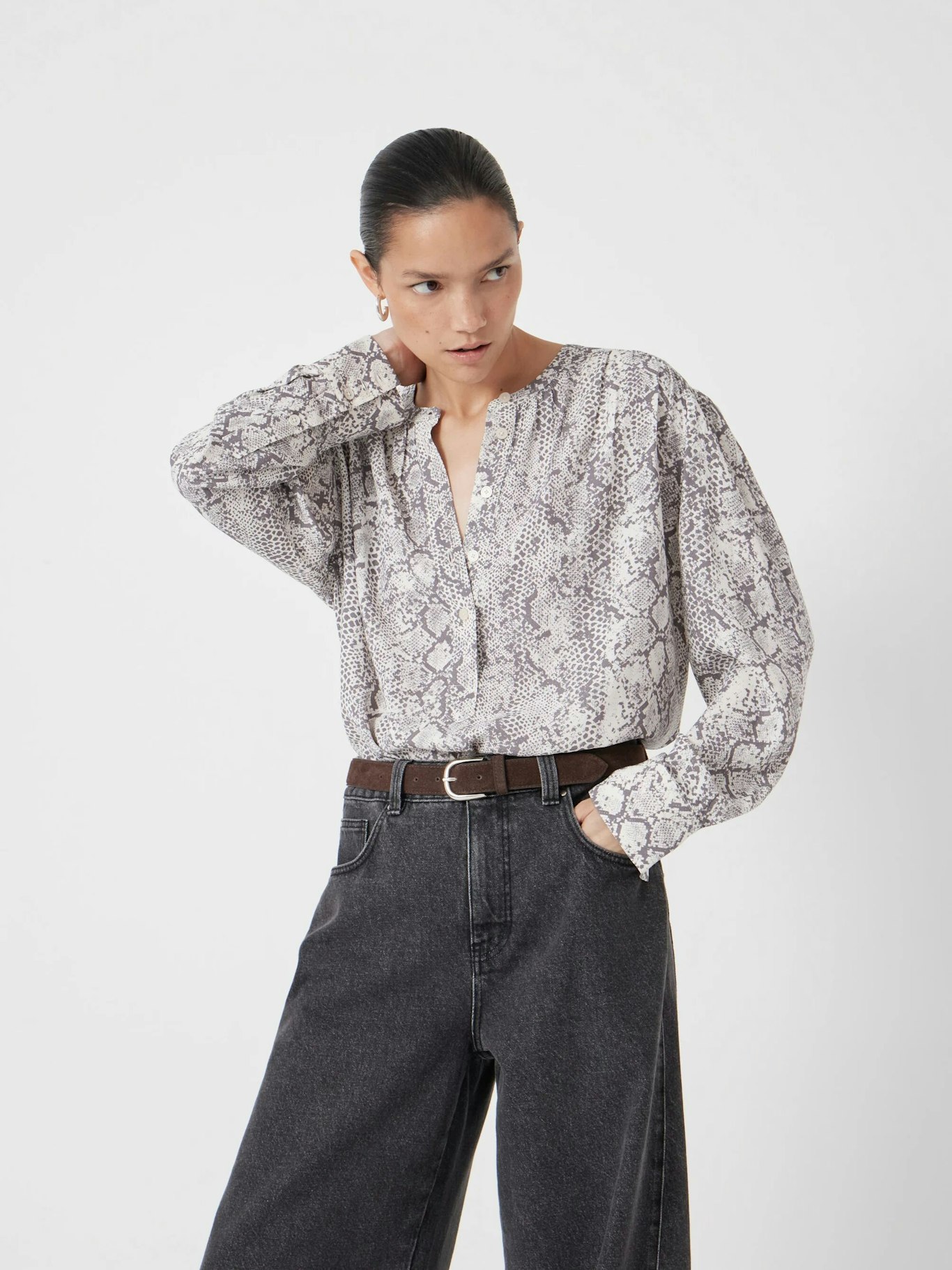 013765-4846-01 Fernanda Snake Printed Blouse