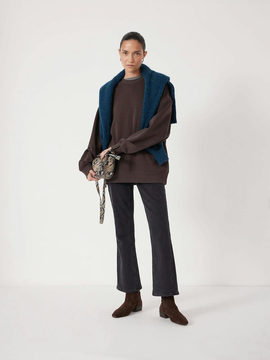 011891-0450-01 Quinn Oversized Sweatshirt