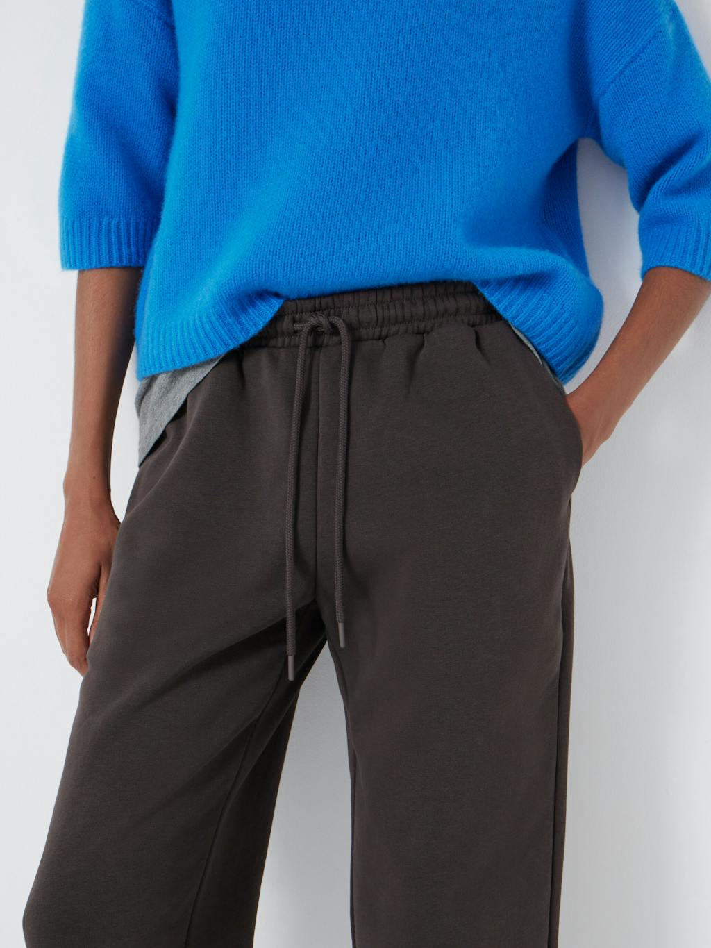 012289-0450-03 Alyna Pocket Detail Joggers