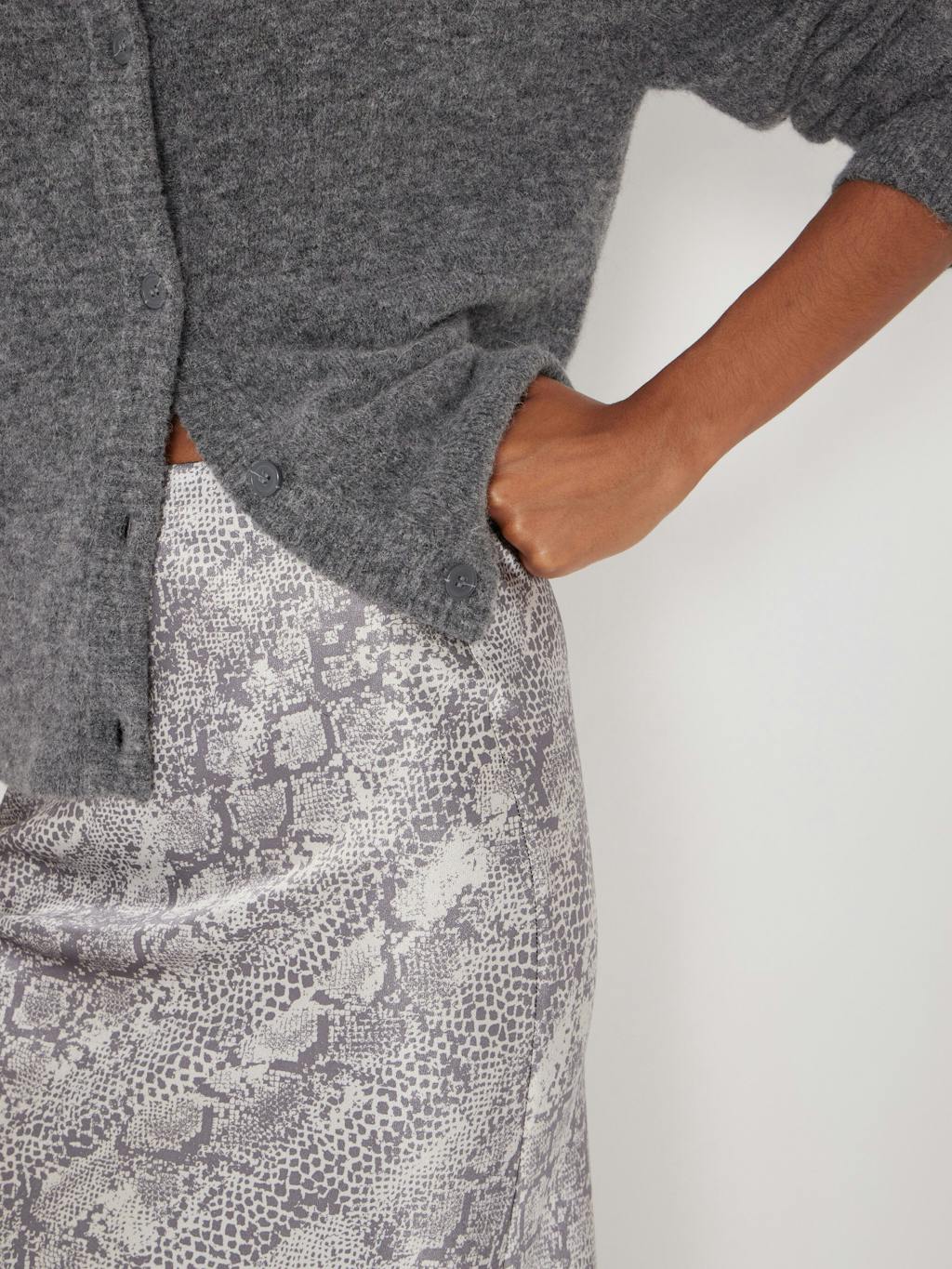 014249-4846-03 Simone Slinky Skirt