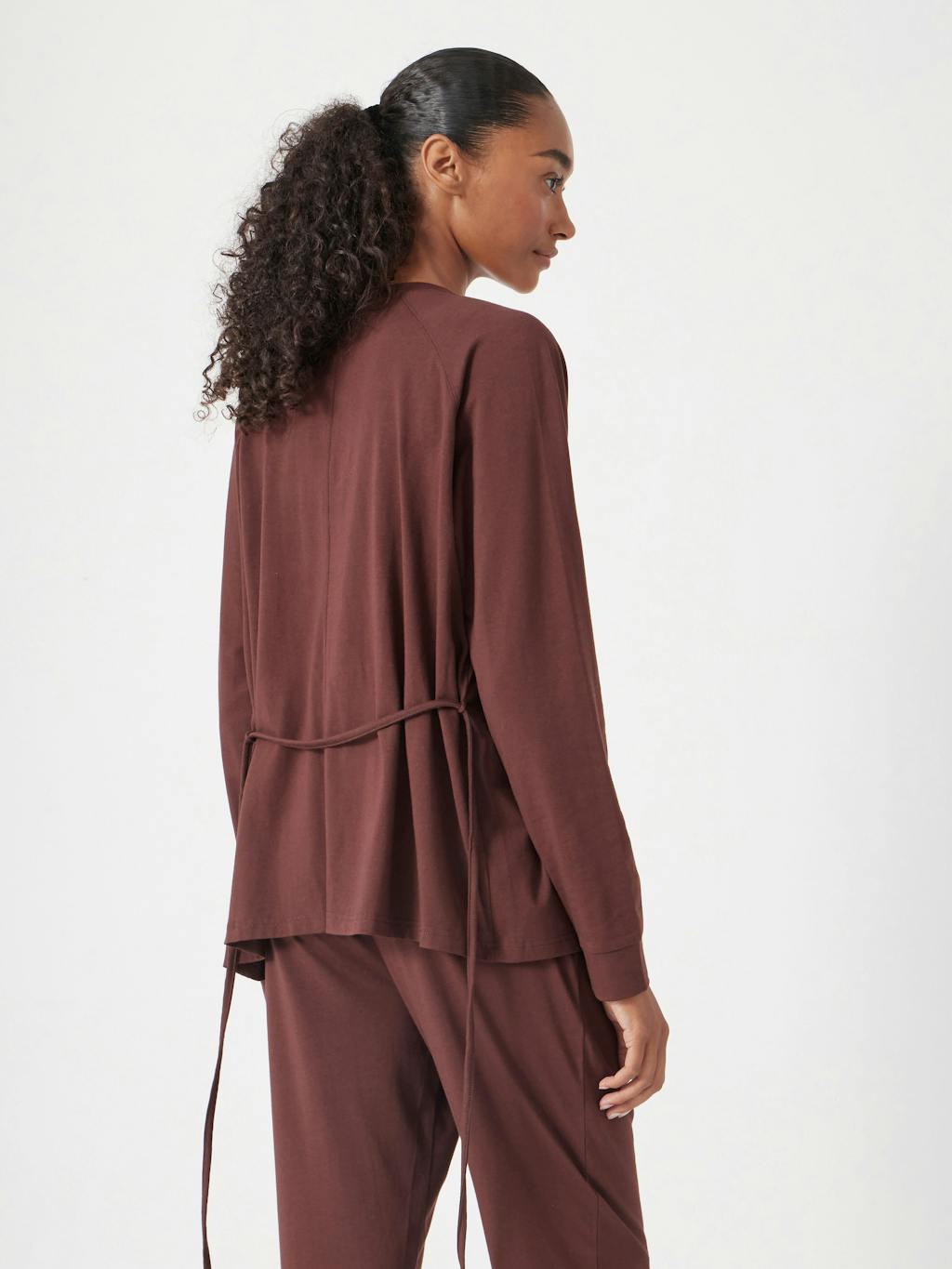 013303-0674-05 Amie Edge to Edge Cardigan