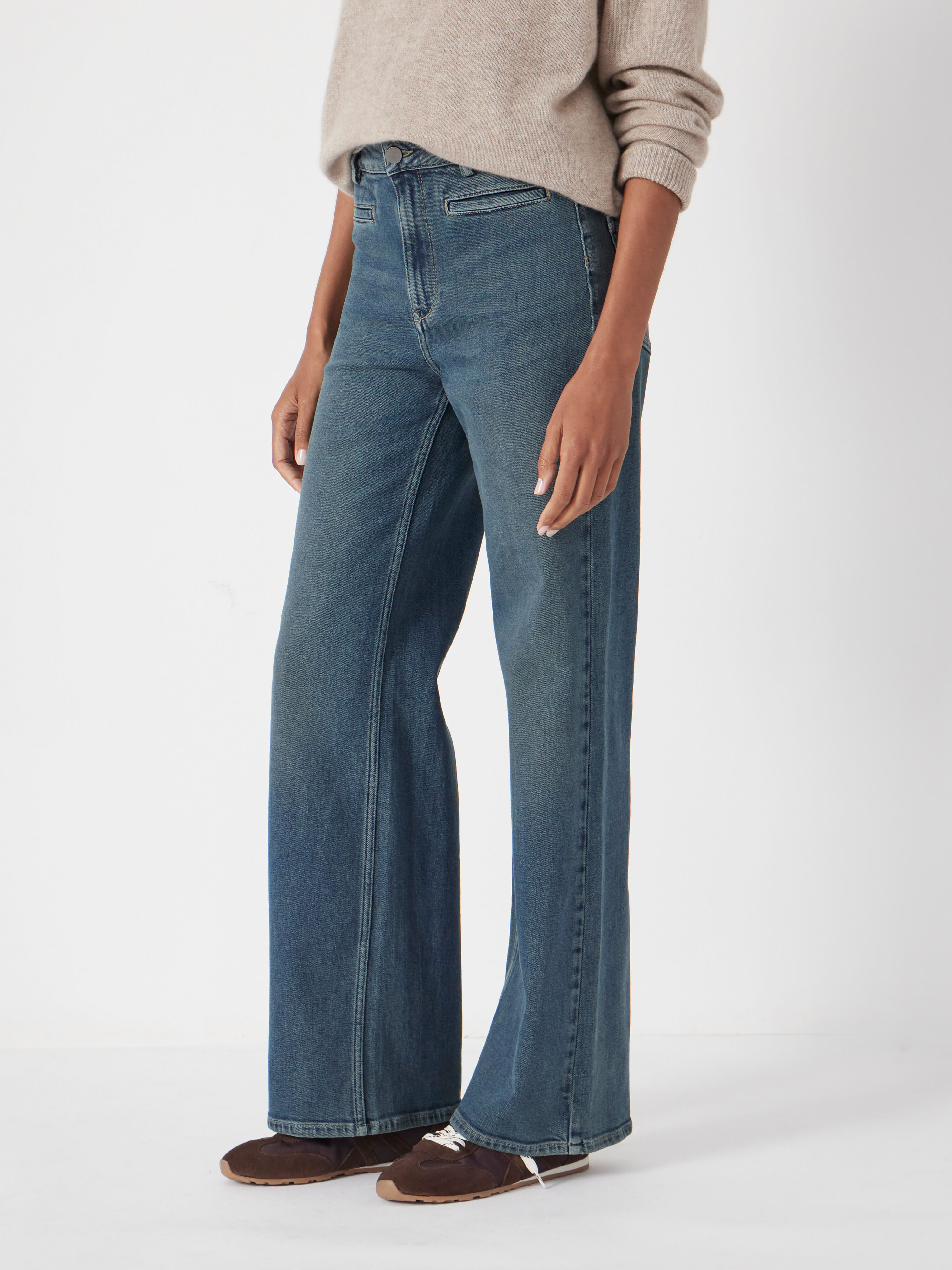 Rowan 2.0 Flared Jeans