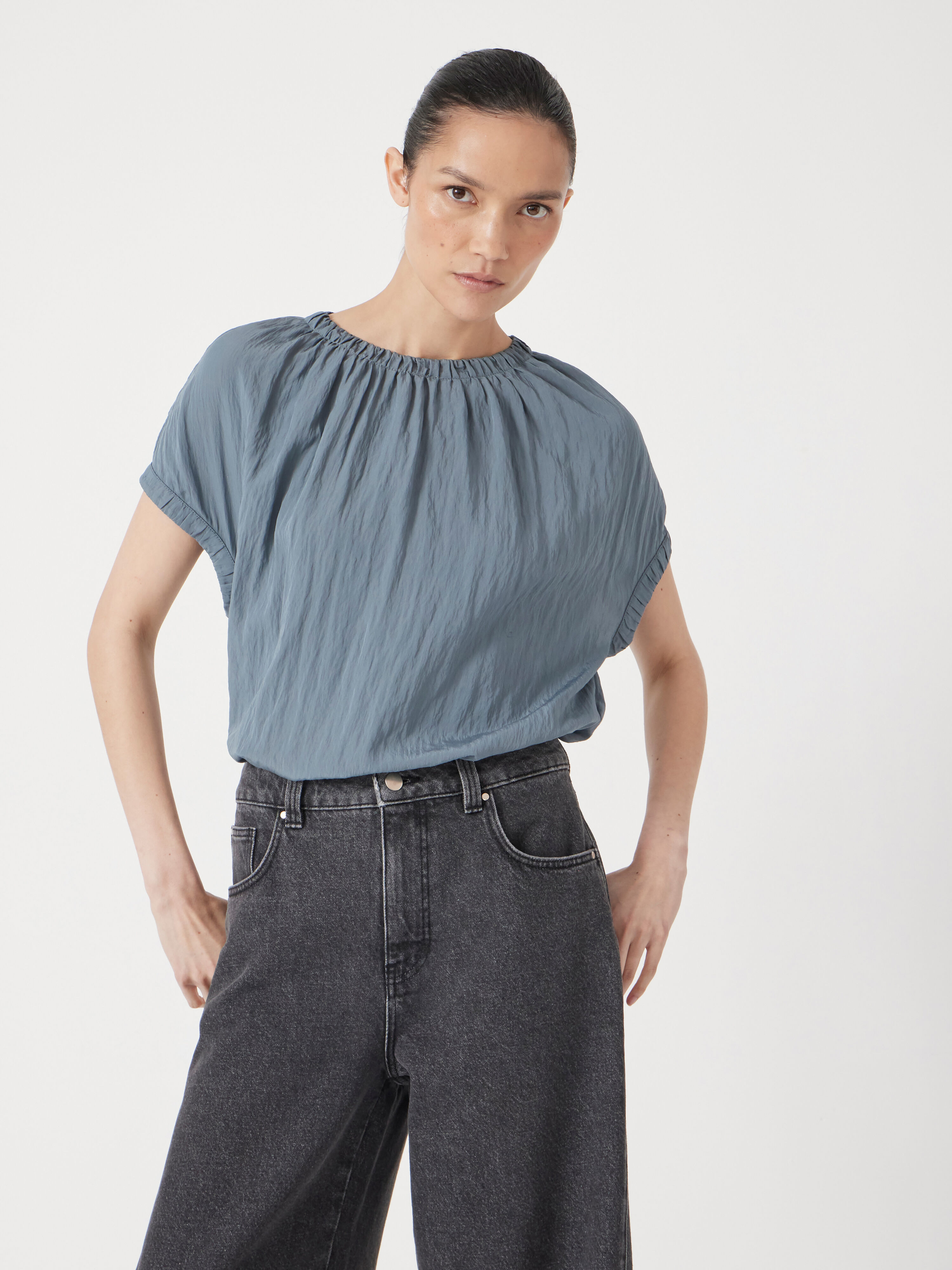 Gathered Crew Neck Detail Top