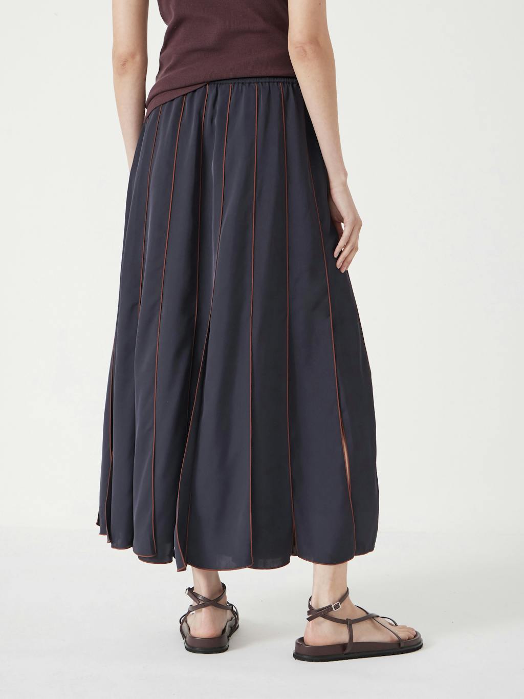 013920-1658-05 Pippa Satin Pleated Skirt