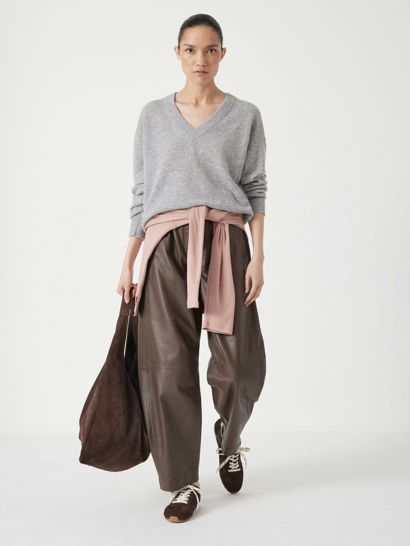 013666-2804-01 Scarlett Cashmere V Neck Jumper