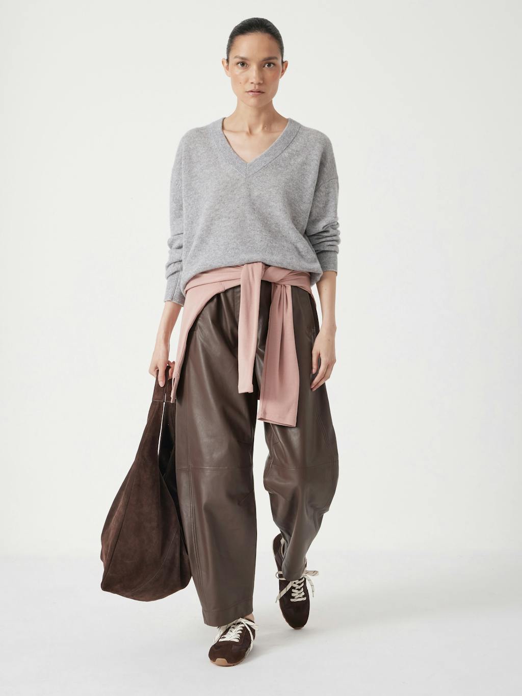 013666-2804-01 Scarlett Cashmere V Neck Jumper