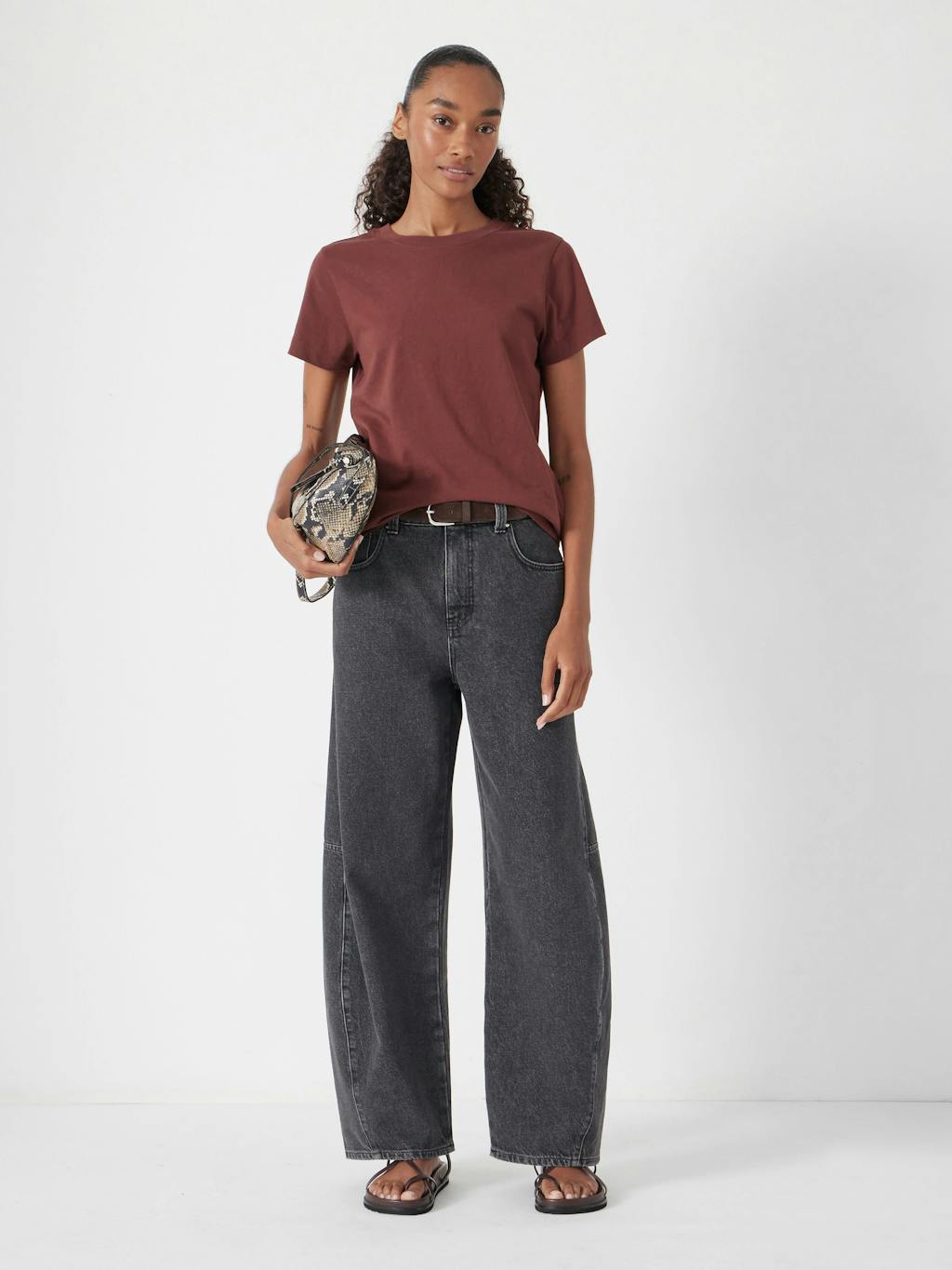 013232-0674-01 Slim Fit Cotton Crew T-Shirt