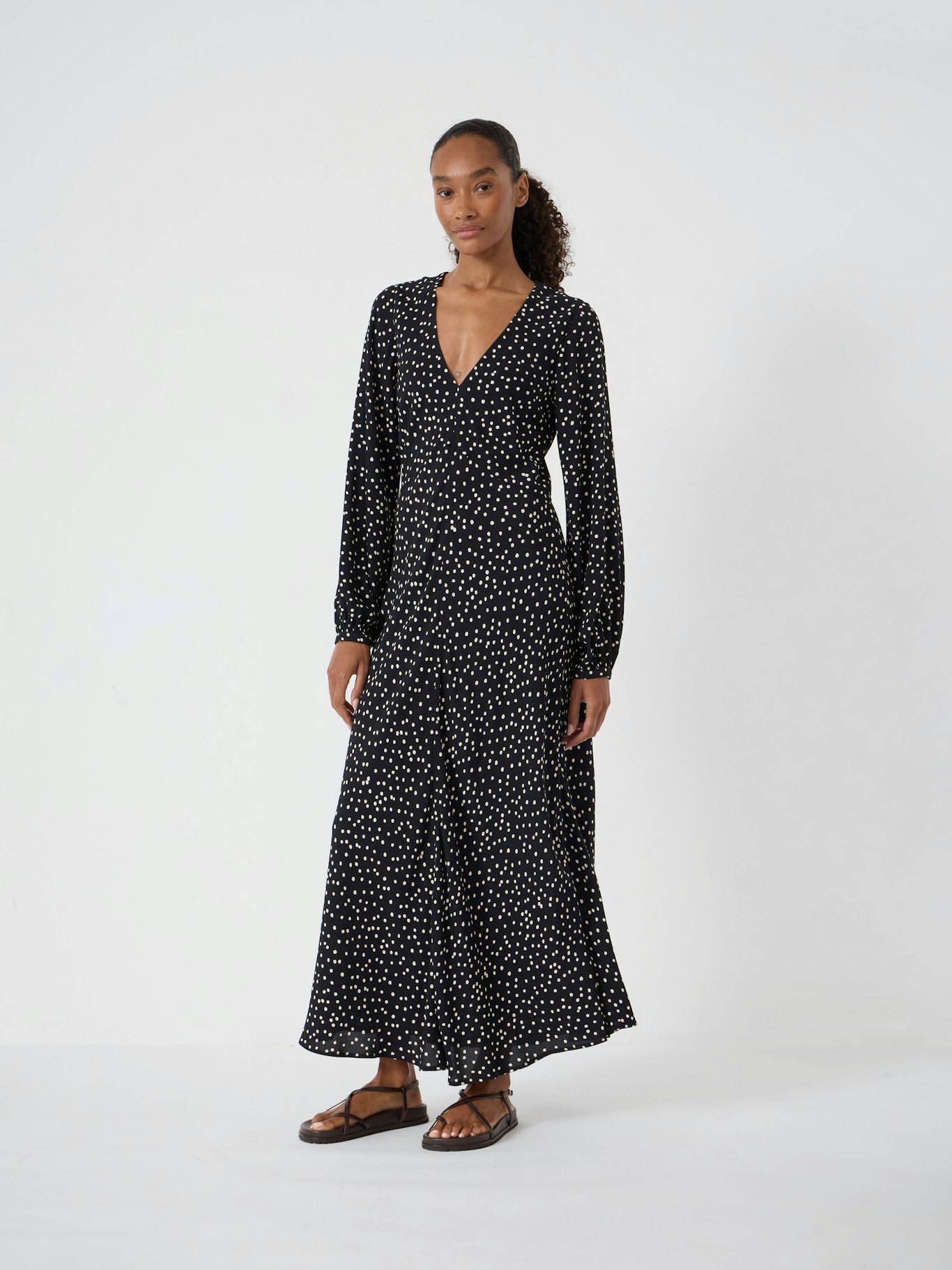014786-4867-01 Grace V-Neck Long Sleeve Dress