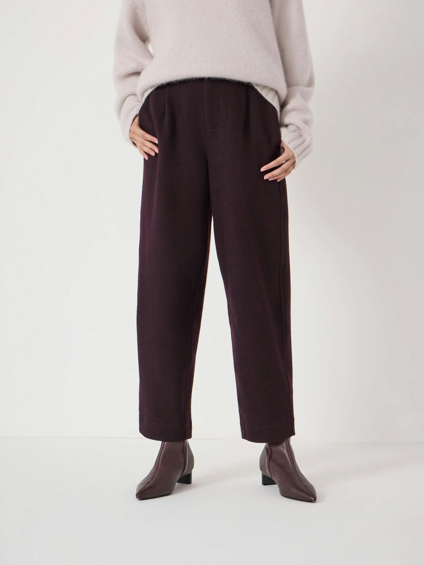 015025-2920-02 Boiled Wool Barrel Leg Trousers