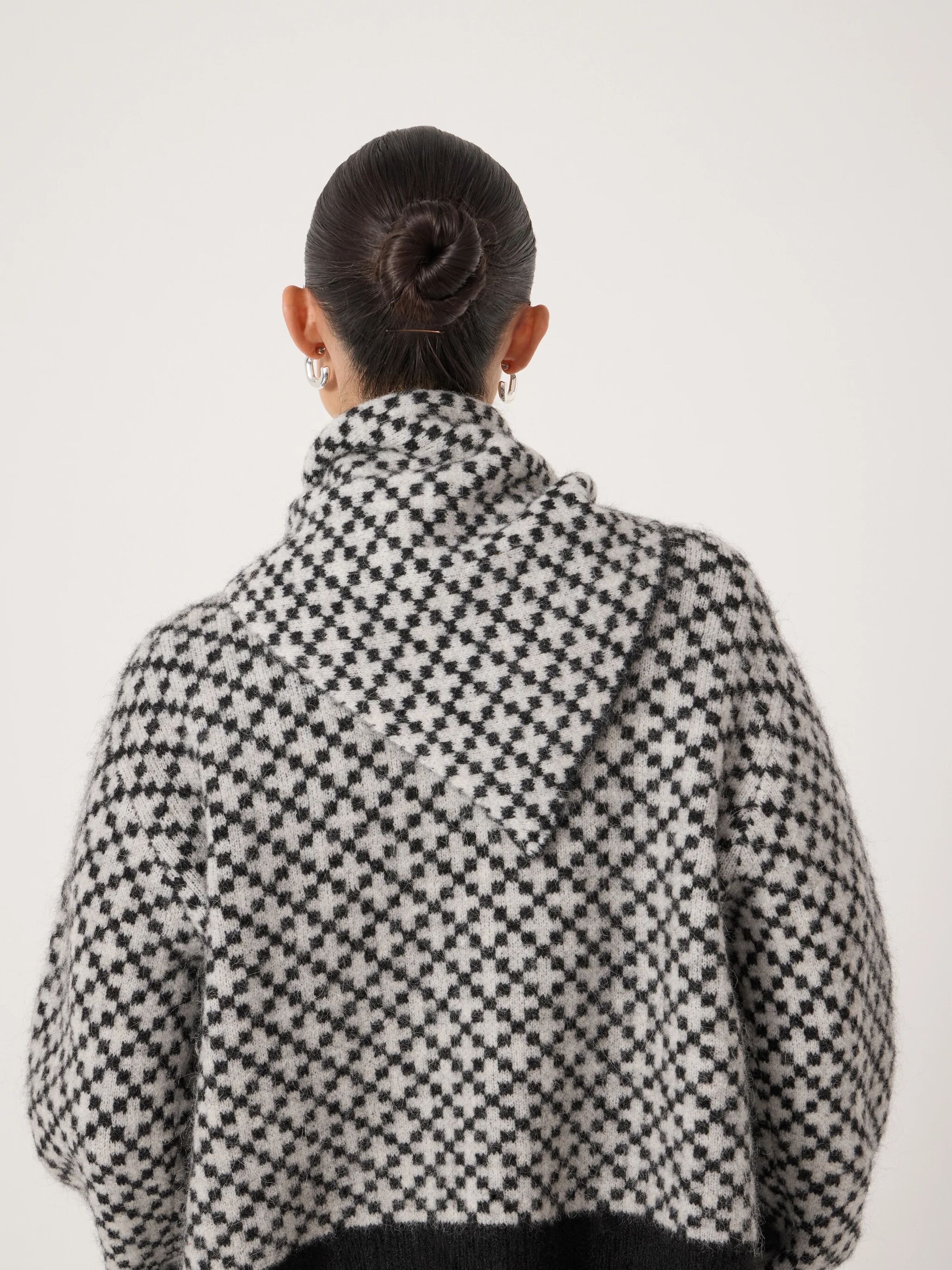 Jacquard Triangle Scarf