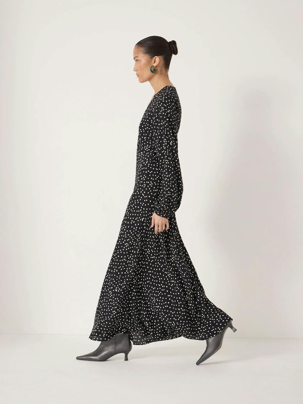 014786-4867-02 Grace V-Neck Long Sleeve Dress