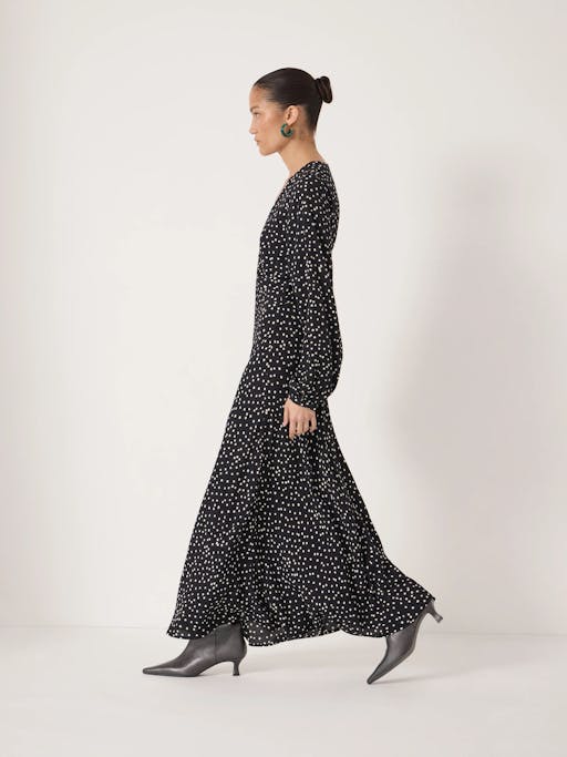 Grace V-Neck Long Sleeve Dress