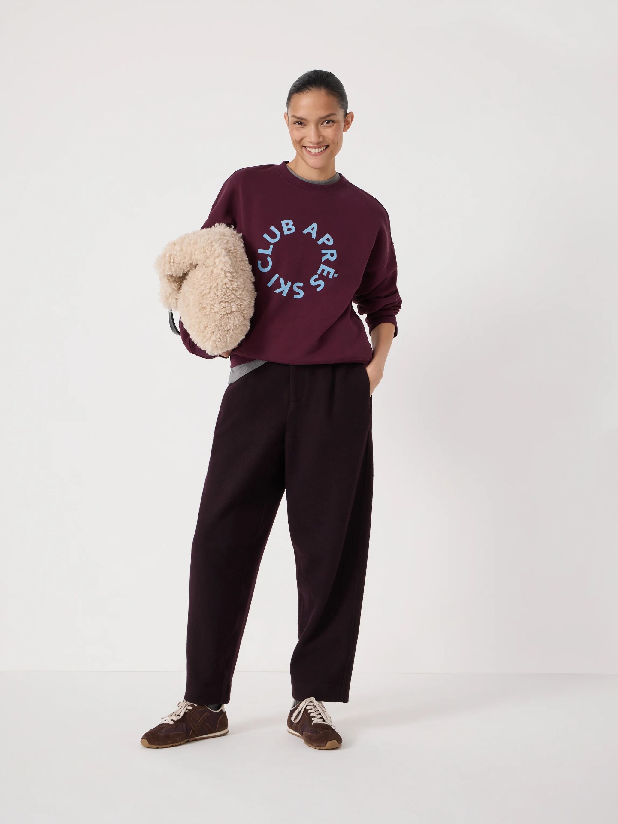 Après Ski Club Graphic Sweatshirt