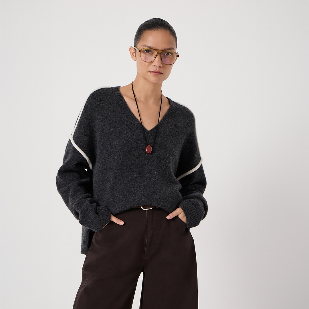 Billie Wool Blend V-Neck Jumper