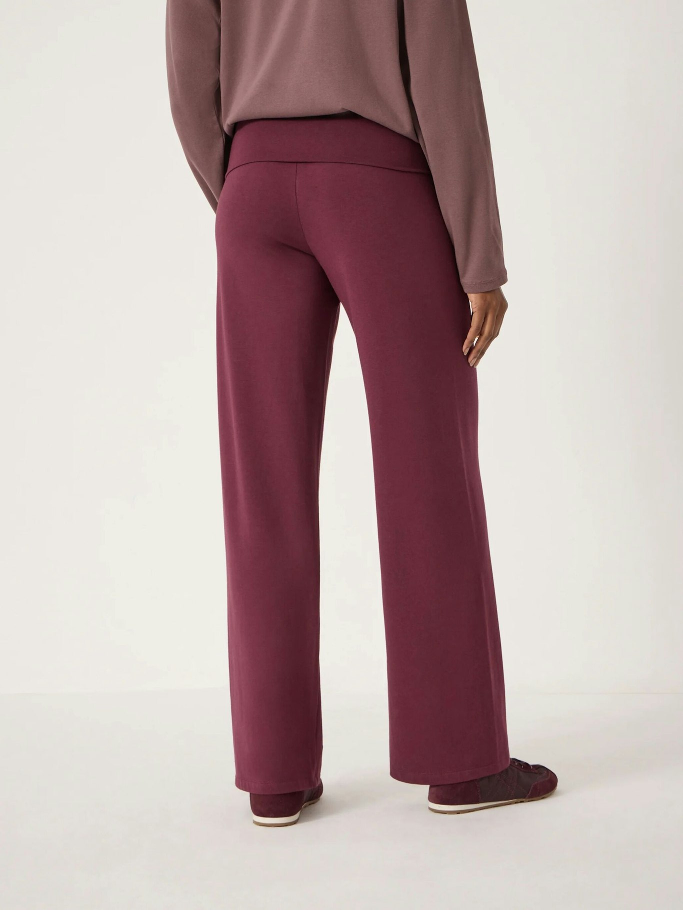 014246-1319-03 Amie Fold Over Waist Joggers