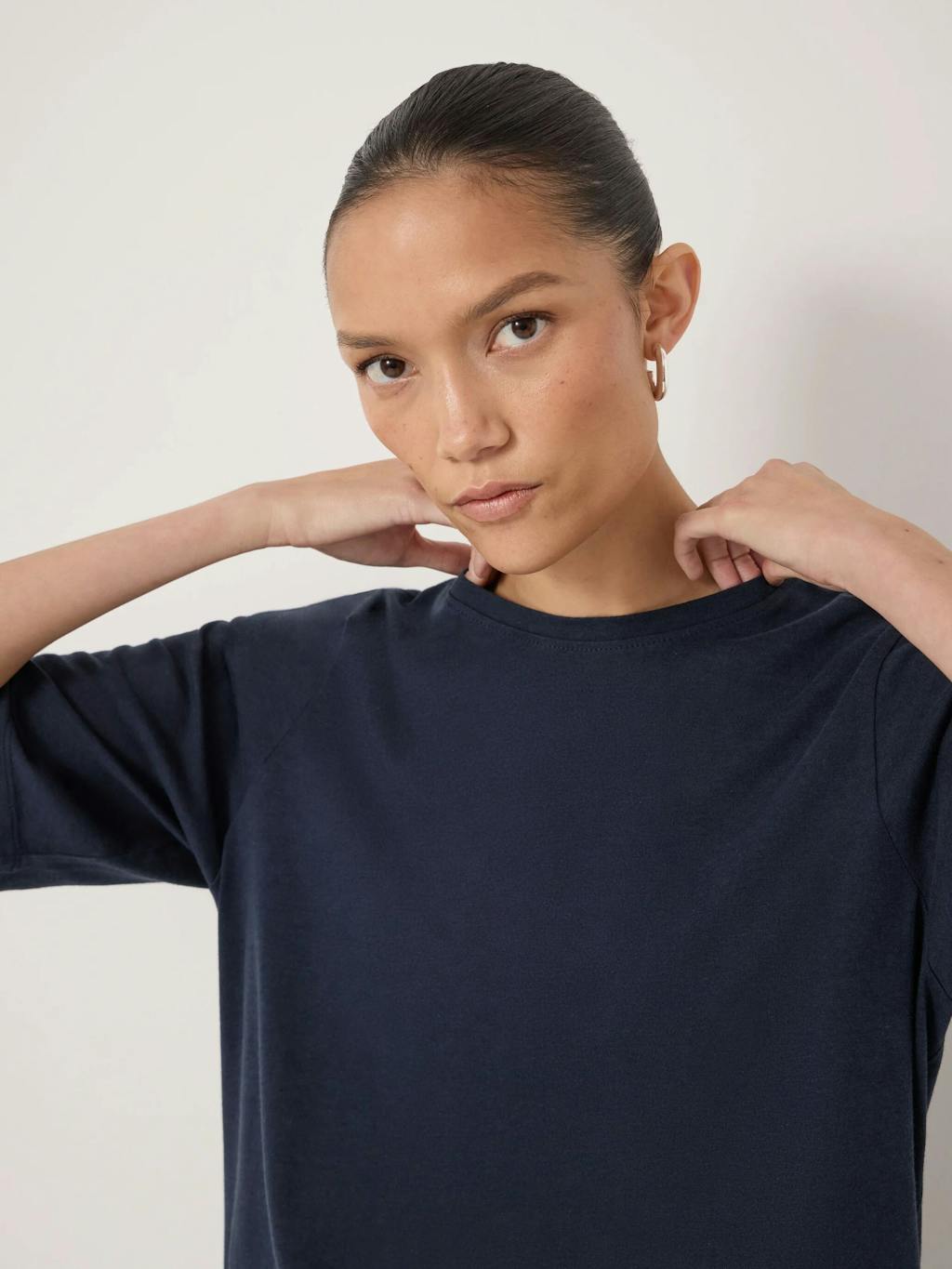 014330-2921-04 Reece Drapey T-Shirt