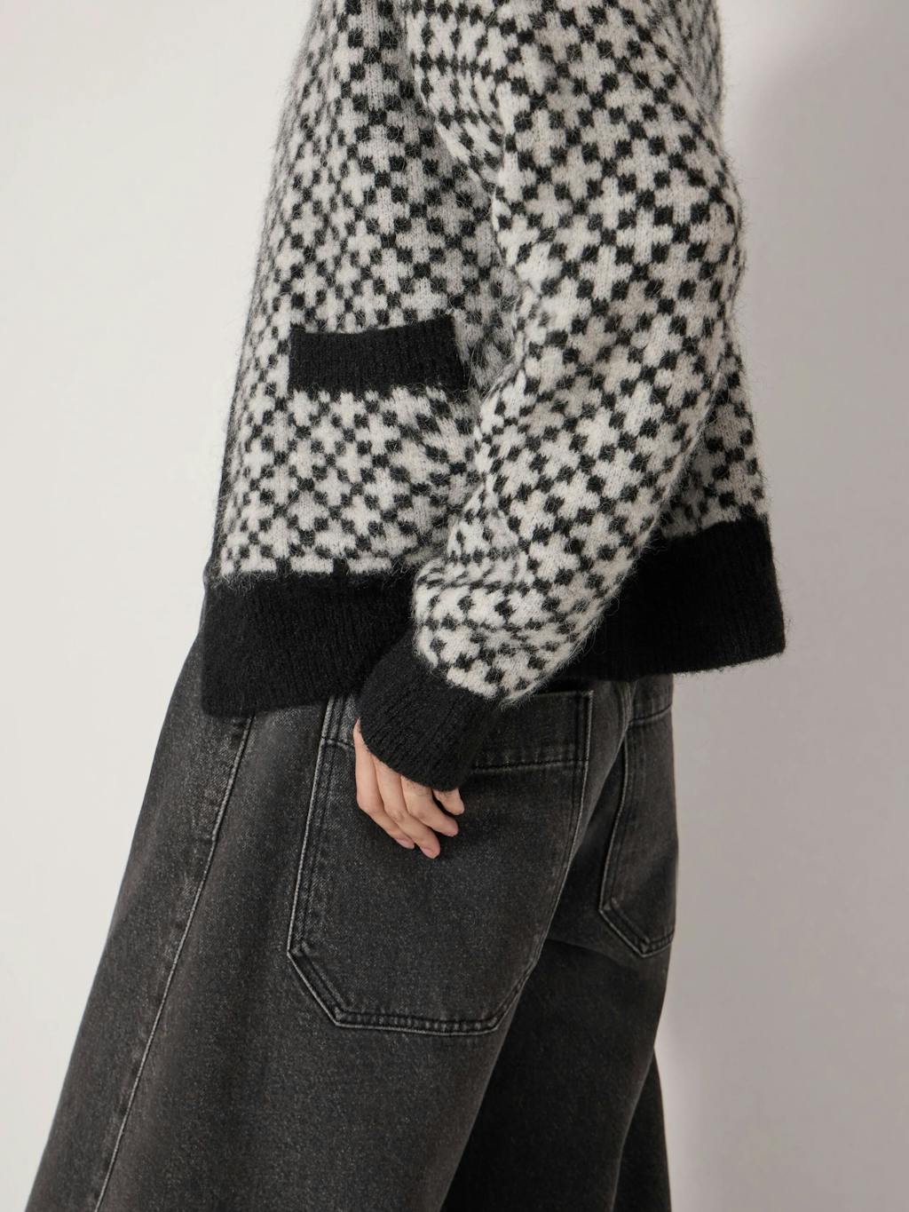 014353-0456-04 Jacquard Edge-to-Edge Cardigan with Wool