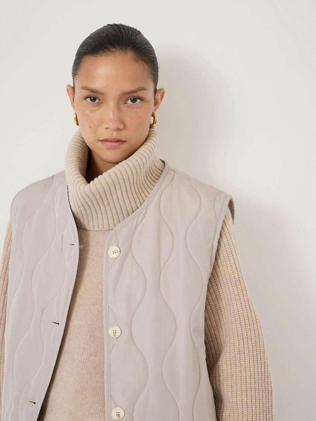 014284-0354-04 Amaya Quilted Gilet