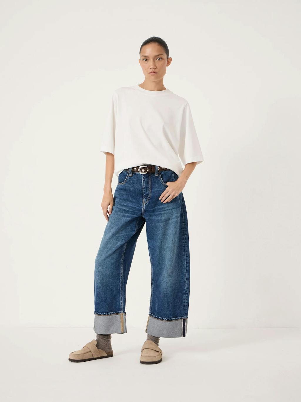 014048-2908-01 Faith Turn Up Barrel Leg Jeans