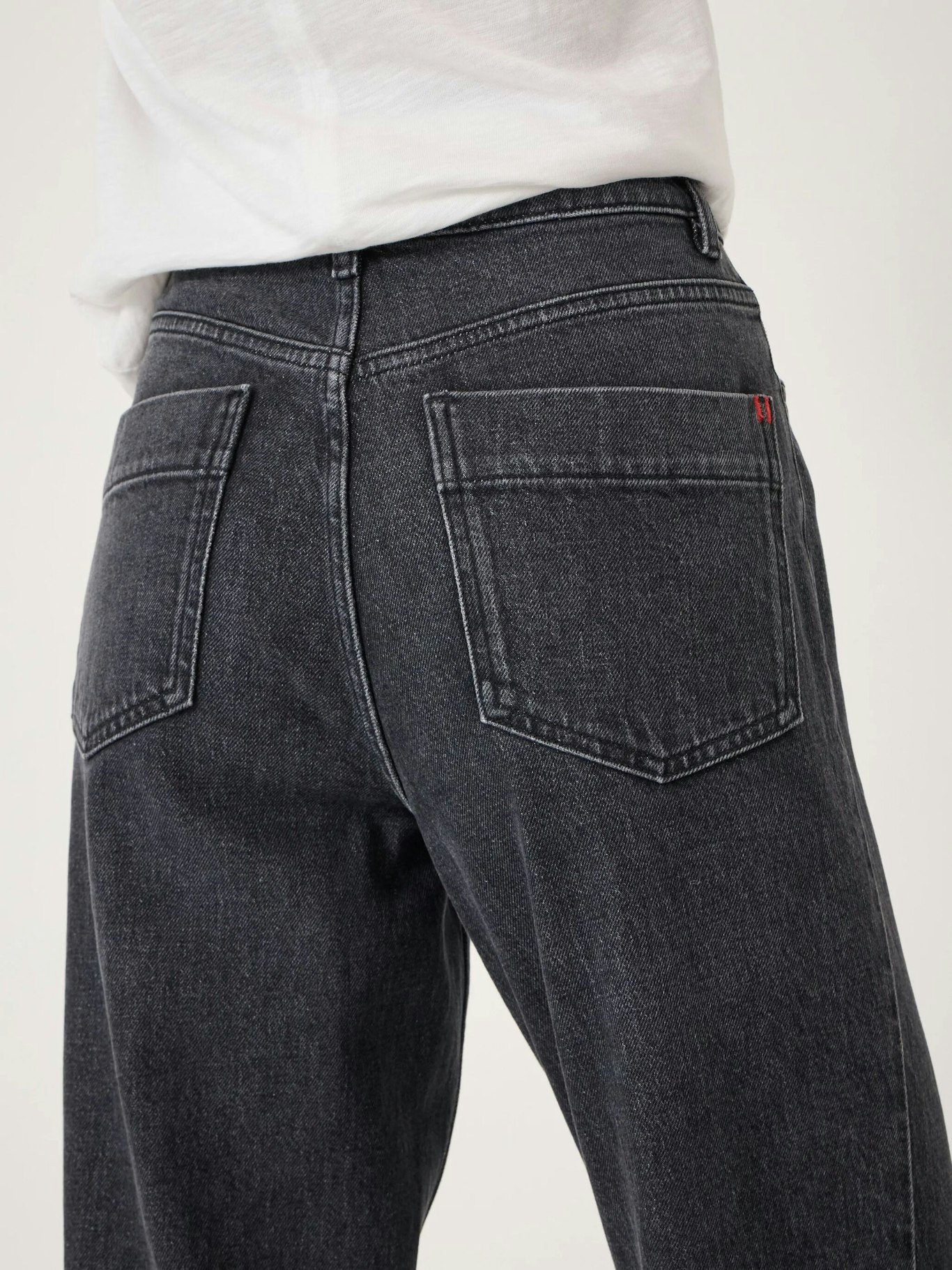 014377-2826-04 Ezri Column Leg Jeans