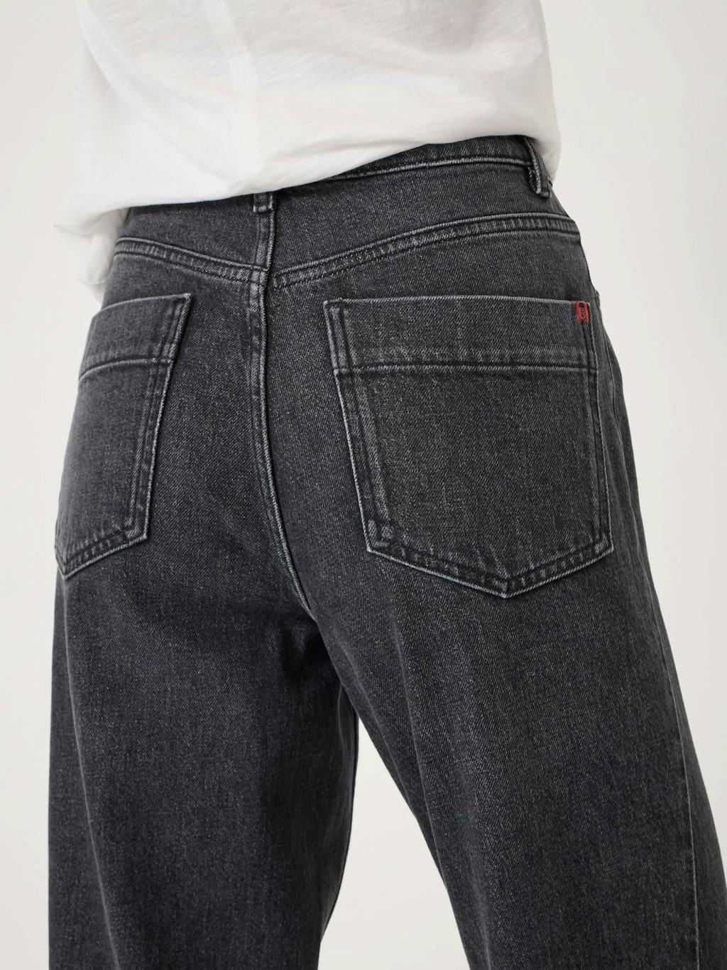 014377-2826-04 Ezri Column Leg Jeans