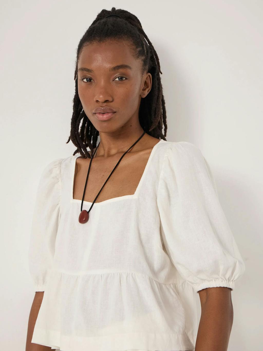 014142-0211-04 Alva Puff Sleeve Linen Beach Top (Pearl White)