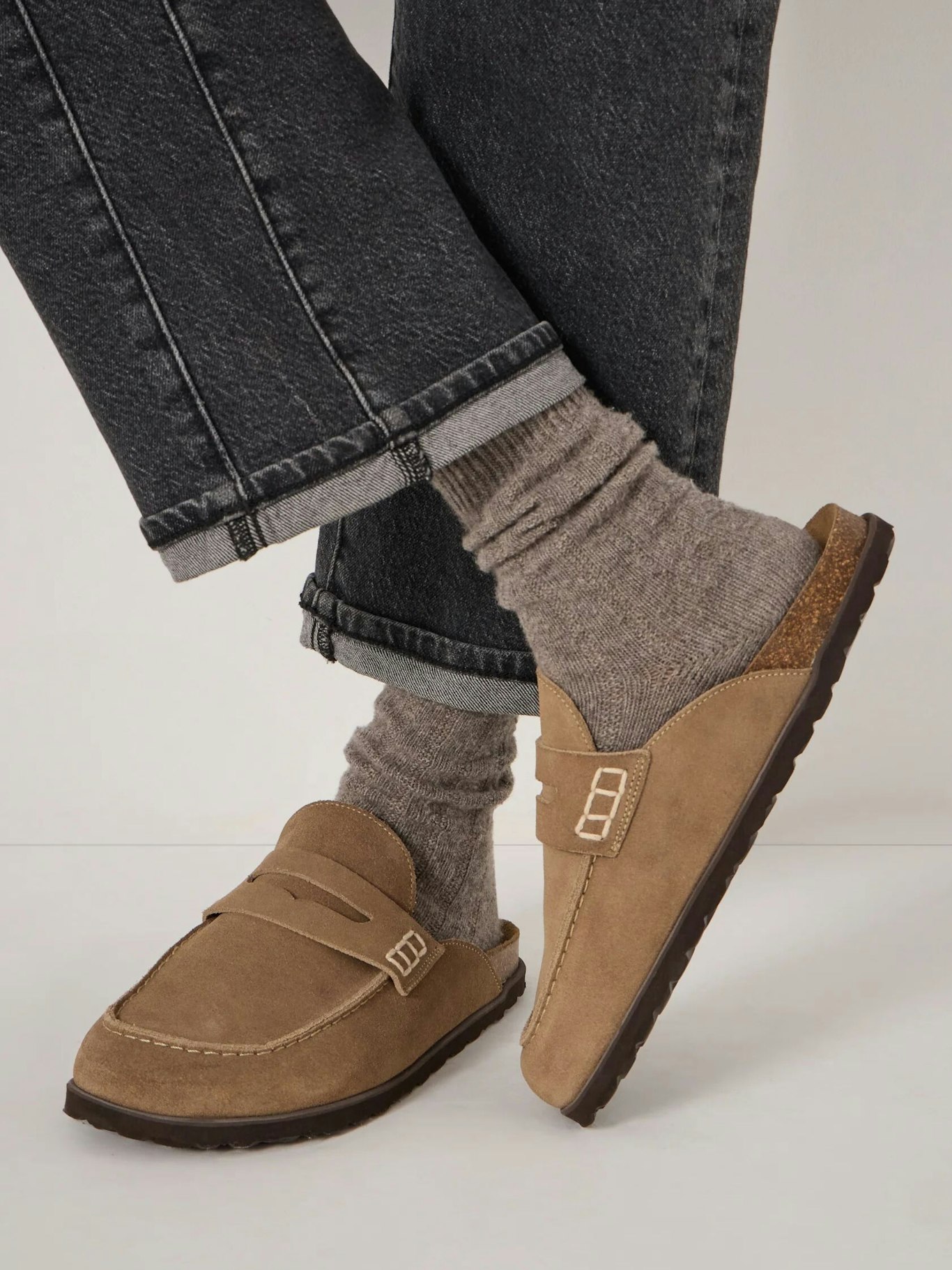 015007-0426-02 Rune Suede Padded Mules