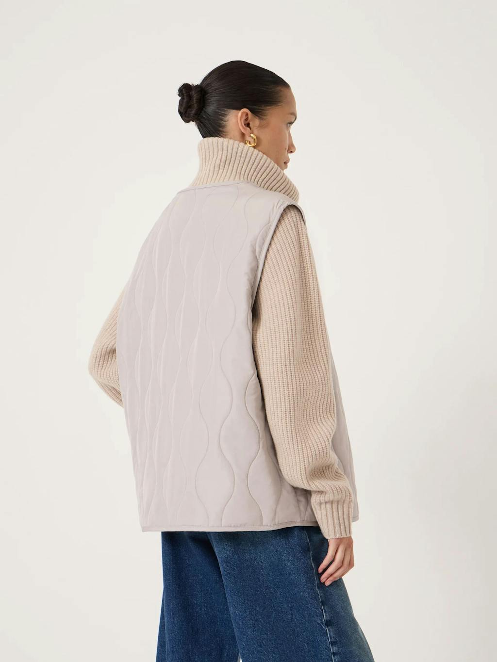 014284-0354-03 Amaya Quilted Gilet