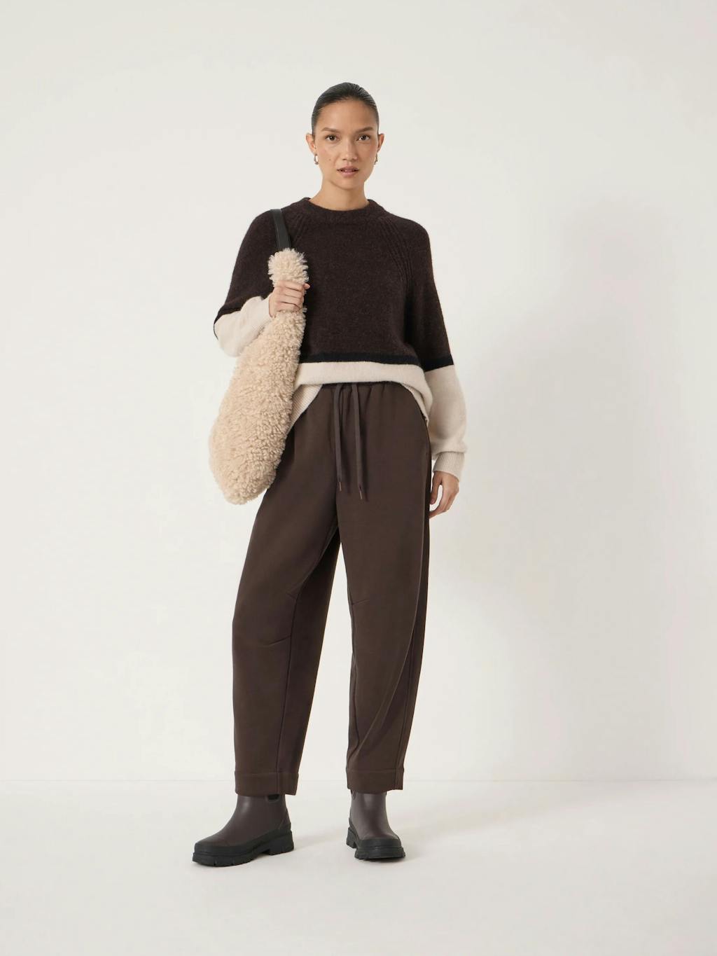 014384-0081-01 Jack Barrel Joggers