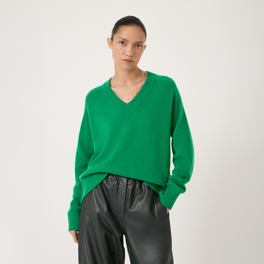 Colette Cashmere V-Neck Saddle Sleeve Jumper