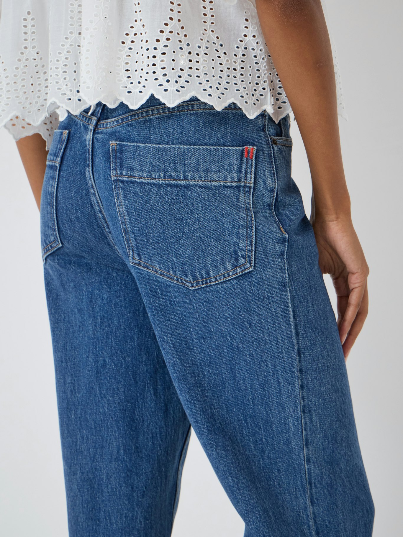 014377-3146-04 Ezri Column Leg Jeans