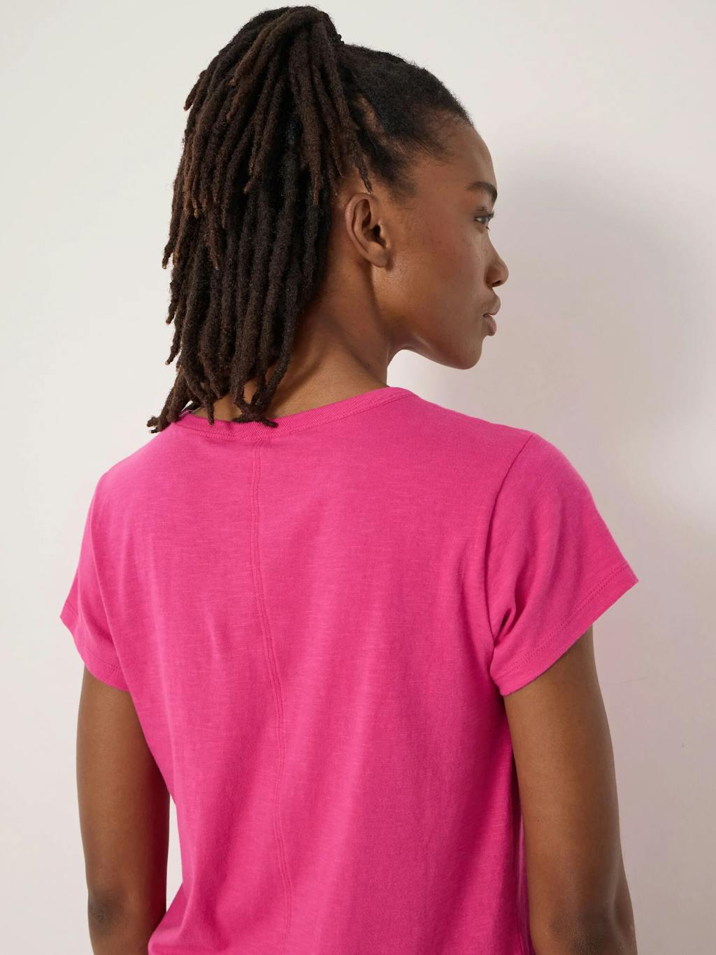 000749-1134-04 Slim Fit Slub Cotton Crew Neck T-Shirt