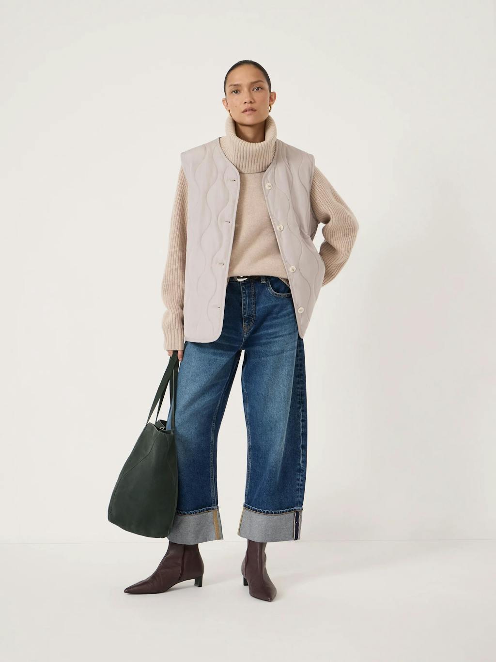 014284-0354-02 Amaya Quilted Gilet