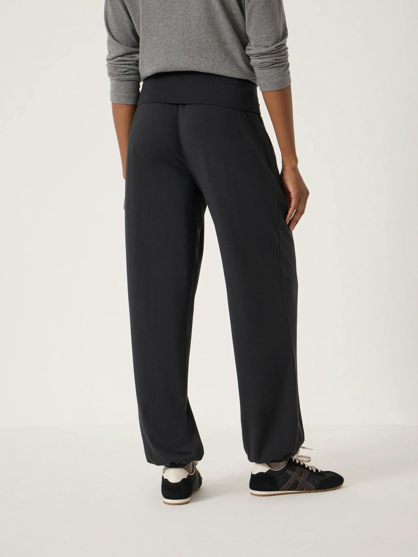 014517-0456-02 Amelia Bubble Hem Joggers