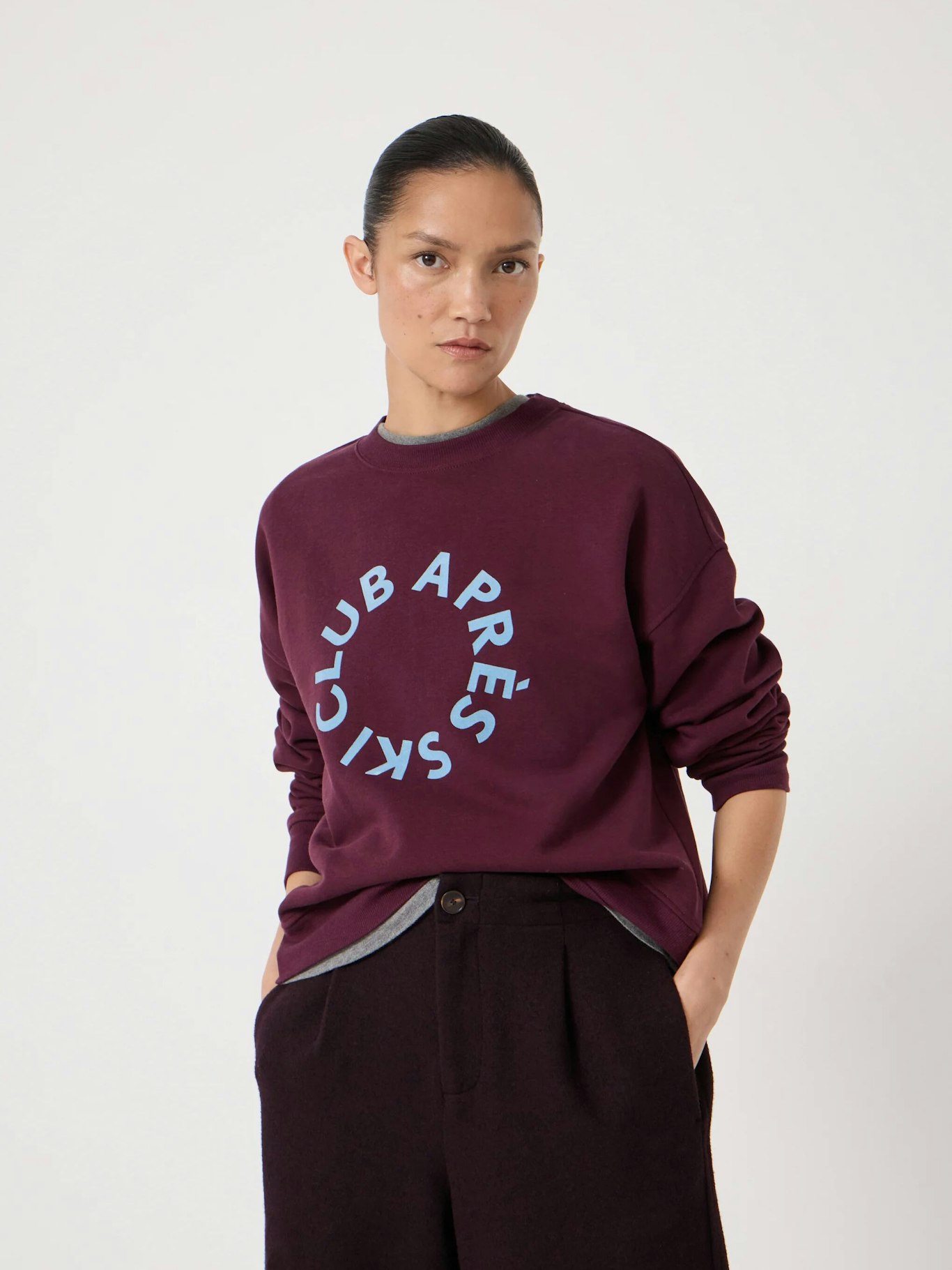 014187-1319-01 Après Ski Club Graphic Sweatshirt