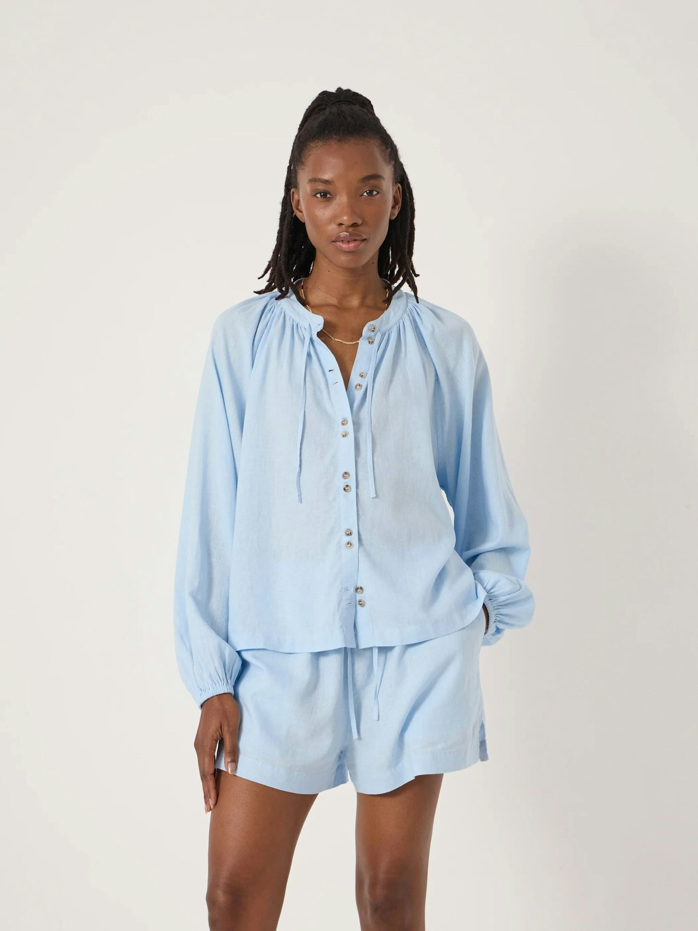 014139-1631-01 Elsa Gathered Linen Beach Shirt