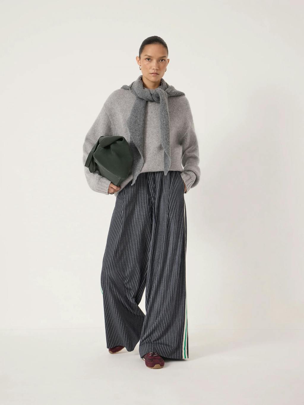 014382-1658-01 Taylor Side Stripe Trousers