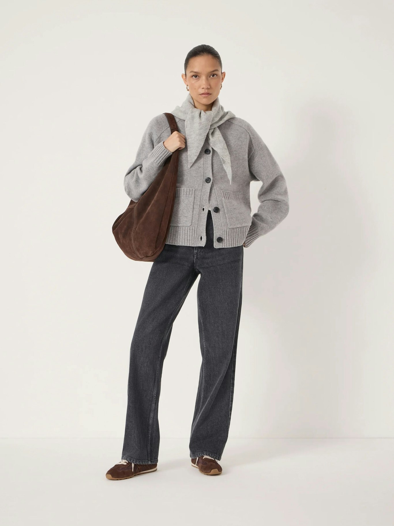 014212-2805-02 Soph Crew Neck Merino Cardigan