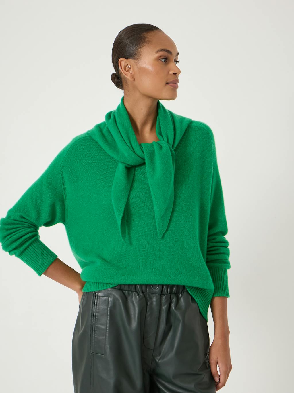 014553-2159-01 Cashmere Triangle Scarf