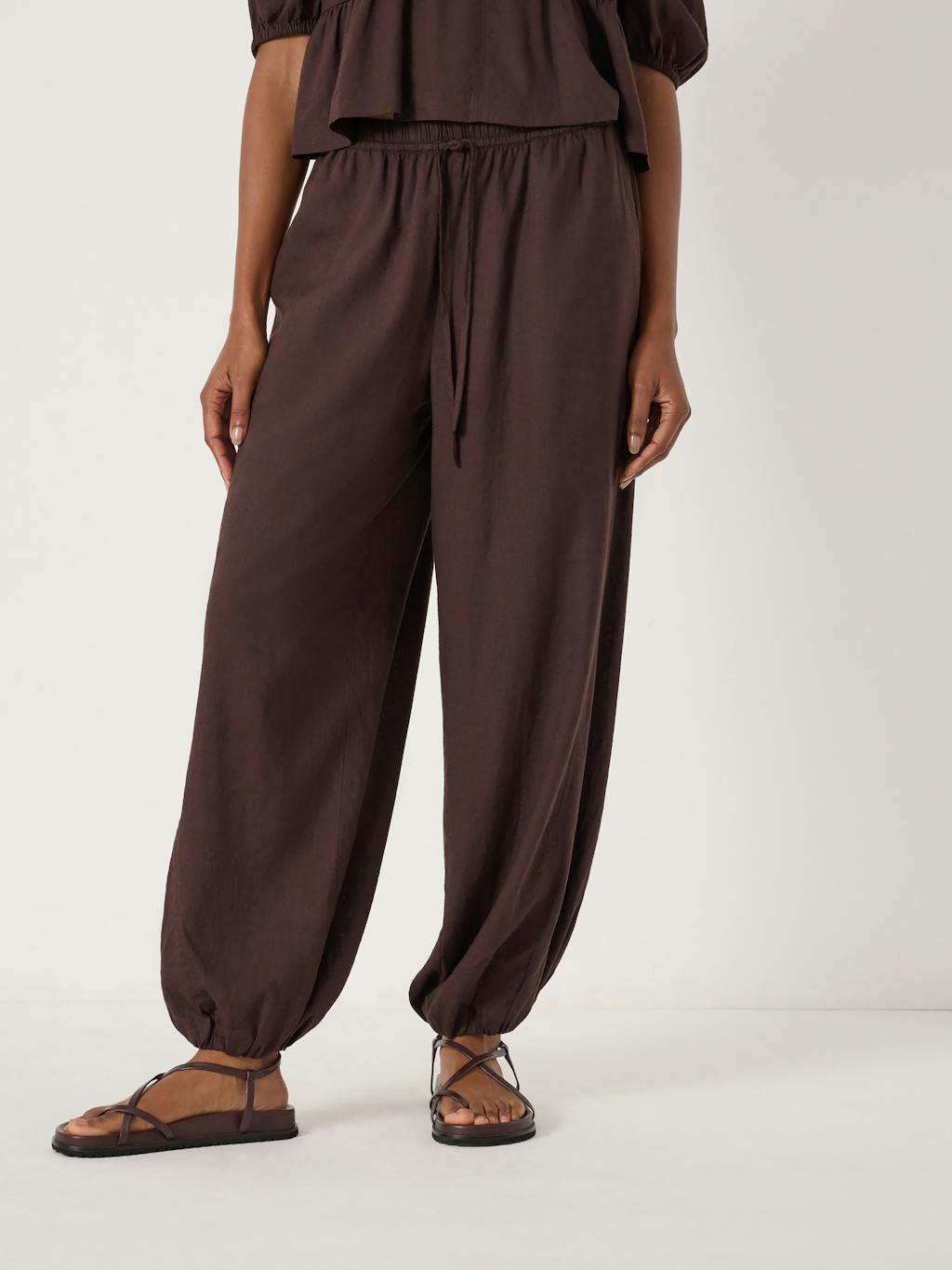 014141-0450-02 Tove Linen Balloon Beach Trousers