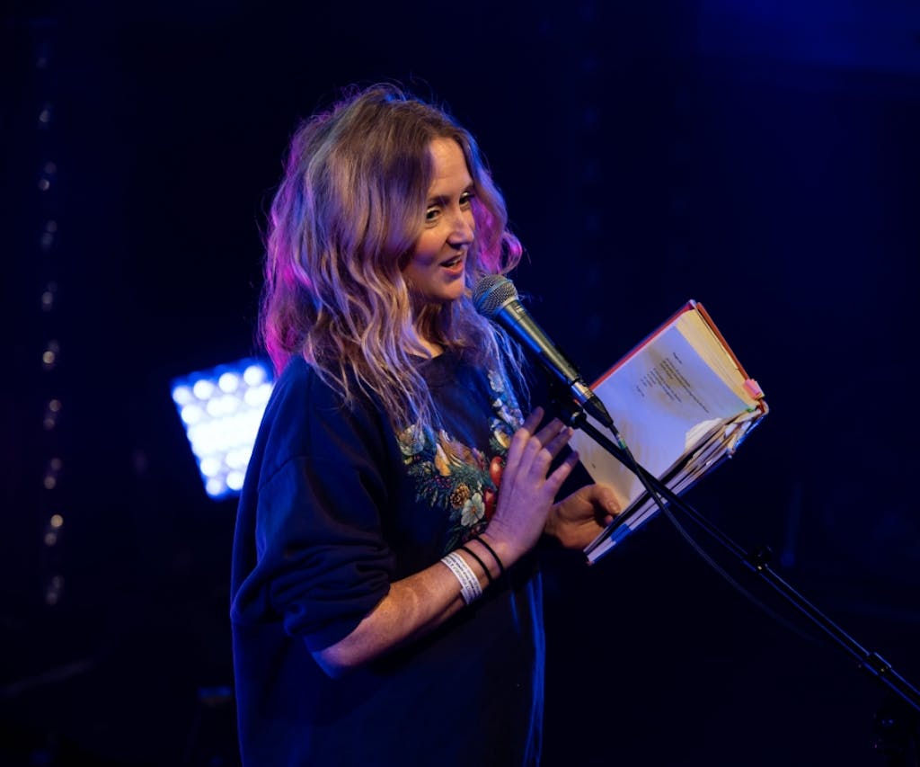 Journal article outfit image