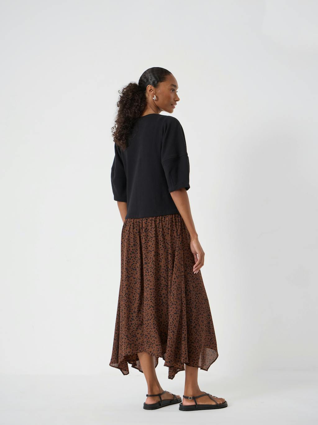 015095-4873-03 Zola Puff Sleeve Hanky Hem Dress