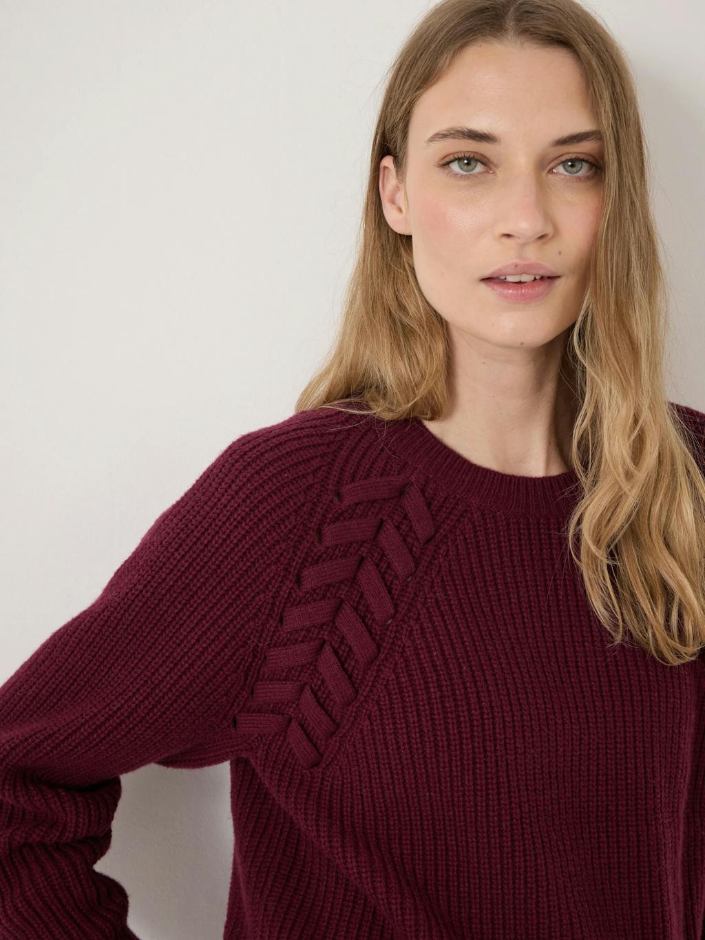 014713-1324-04 Mel Wool Blend Plait Trim Jumper